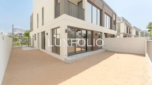 4 Bedroom Villa for Sale in Tilal Al Ghaf, Dubai - Fully Upgraded | Across Pool And Park | Closed Kitchen