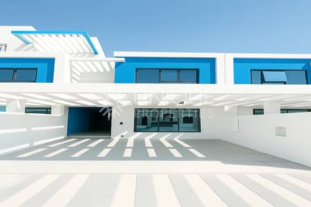 5 Bedroom Townhouse for Rent in DAMAC Lagoons, Dubai - Back2Back | Private Garden | Brand New