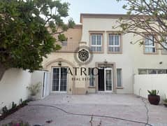 فیلا في الينابيع 10،الينابيع 3 غرف 280000 درهم - 12237344