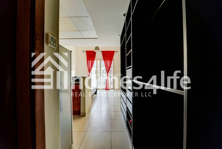 Amazing Fully Furnished | Low Floor with Balcony Amazing Fully Furnished | Low Floor with Balcony
