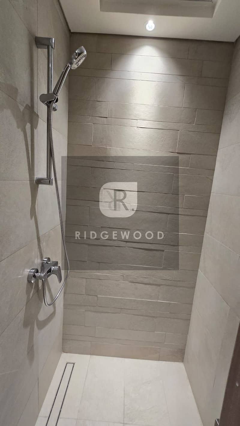 2 Ridgewood Real Estate (1). jpeg