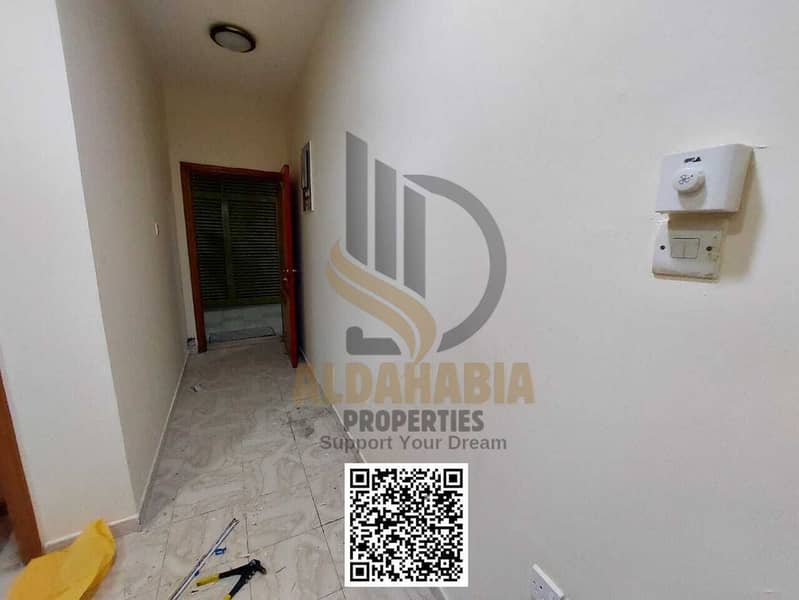 13 aaf7a3c9-79ab-431a-a137-056930a3e359. jpg
