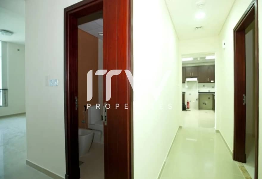 11 14656509-8bfdfo-Photoroom. png