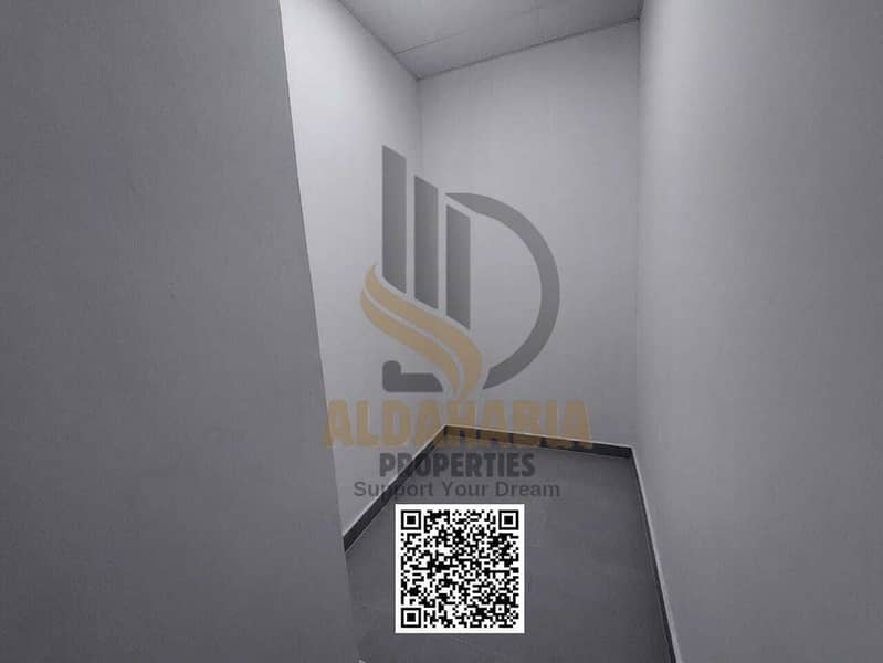 10 61d66a52-5da4-4636-bbd4-5ab3dd5a7028. jpeg