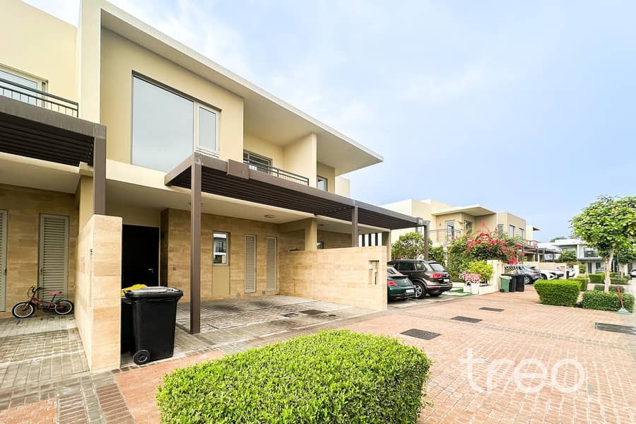 Available Now | Close to Pool | Modern