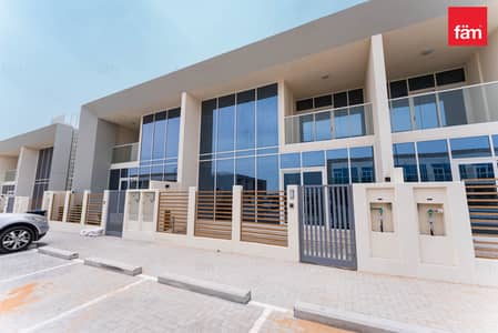 2 Bedroom Townhouse for Rent in Dubailand, Dubai - Brand New | Gardens | Close to pools & shops