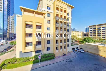 2 Bedroom Flat for Sale in The Greens, Dubai - Vacant on Transfer | 2-Bed | Large Layout
