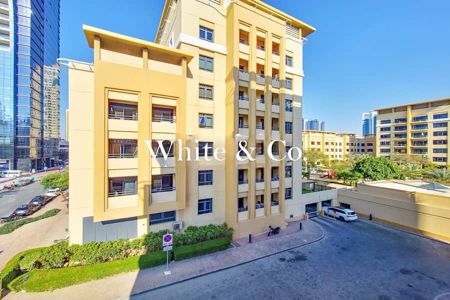 Vacant on Transfer | 2-Bed | Large Layout Vacant on Transfer | 2-Bed | Large Layout