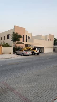 فيلا فاخرة للبيع في نسمة - سما مجلس