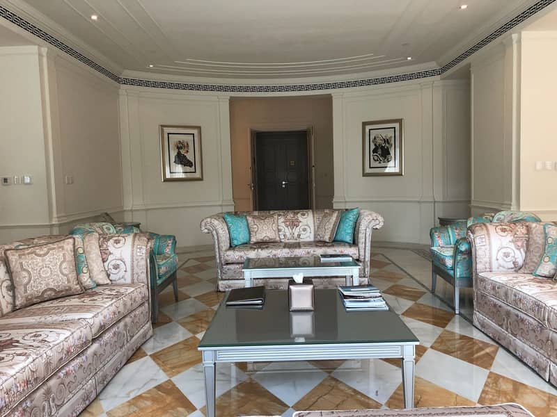 Luxurious Townhouse in Palazzo Versace