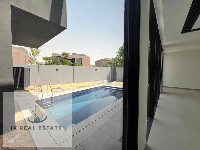 4 bed173e3-13d6-40de-8caf-eed58306e228. jpg