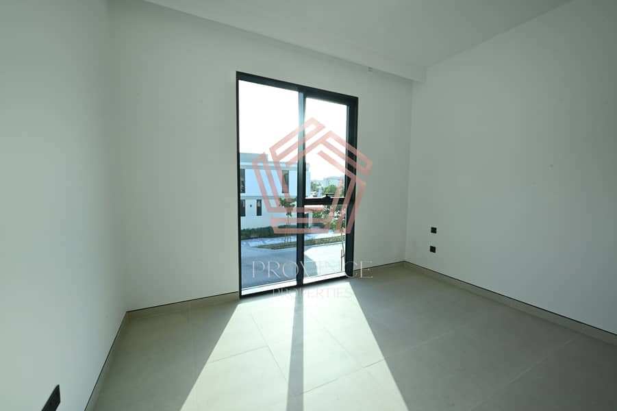 11 Villa-91-022. jpg