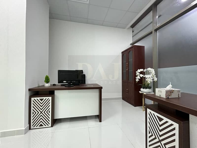 7 35bd32d1-e2eb-4ff9-89b7-eca50ddf8d80. jpg
