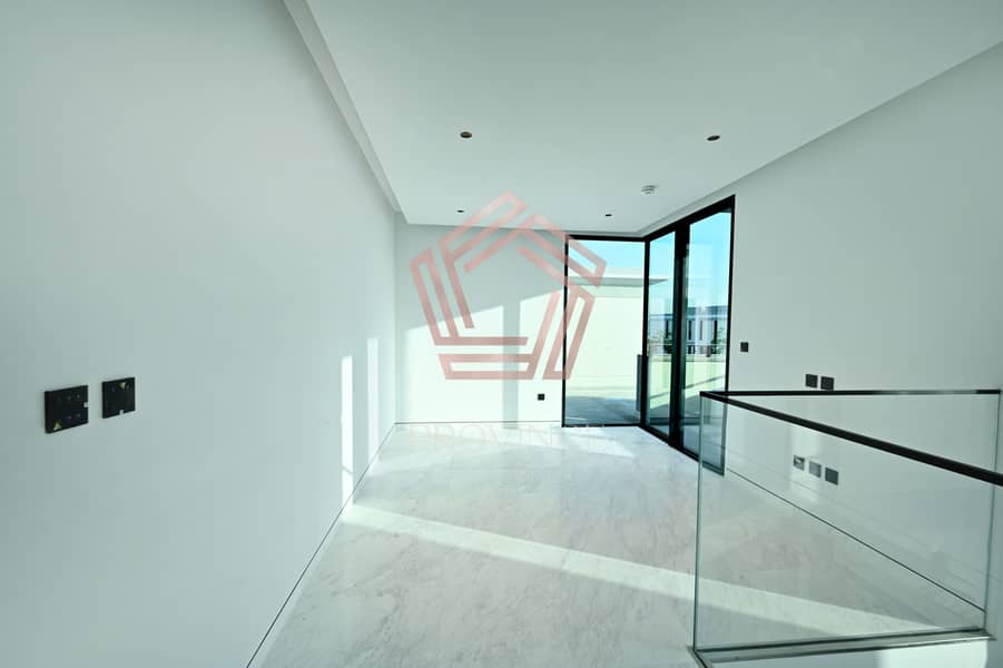 9 Villa-91-021. jpg