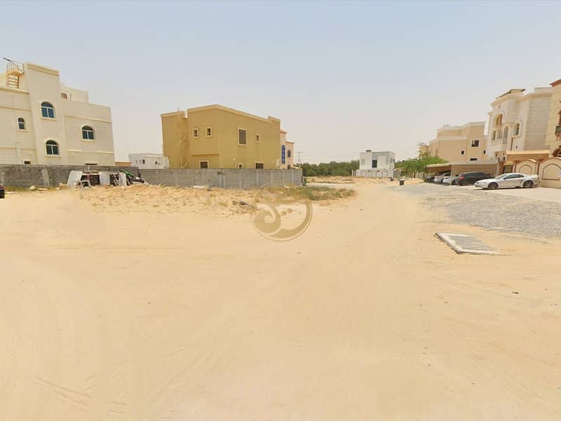 2 01. jpg