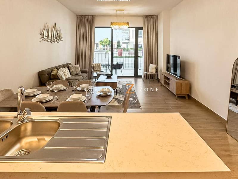 FURNISHED | LARGE LAYOUT | WATERFRONT LIVING