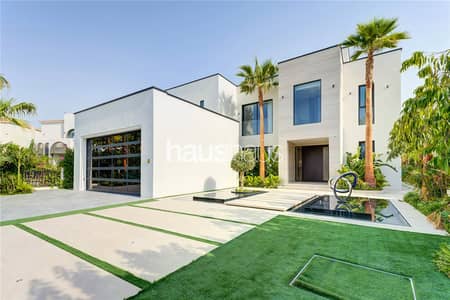 5 Bedroom Villa for Sale in Jumeirah Islands, Dubai - Lake View | Fully Upgraded | Must View