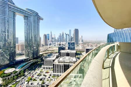 2 Bedroom Flat for Rent in Downtown Dubai, Dubai - High Floor | Natural Light | Great Deal