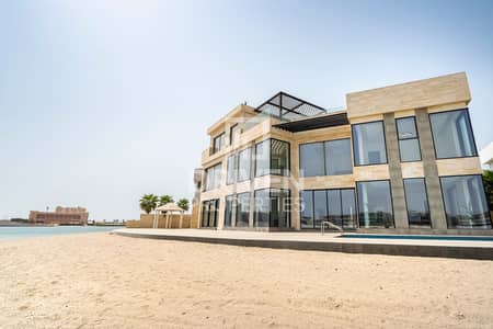 6 Bedroom Villa for Sale in Palm Jumeirah, Dubai - Bespoke Waterfront Villa | Understated Luxury