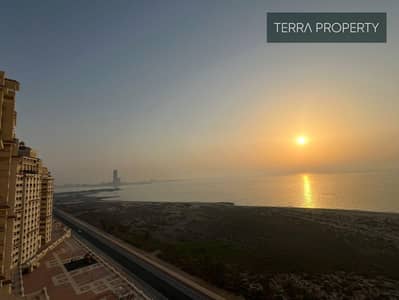2 Bedroom Flat for Rent in Al Hamra Village, Ras Al Khaimah - Beautiful Furnished 2BR | Full Seaview | High Rise