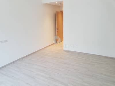 EXCLUSIVE l Vacant on Transfer l Garden View EXCLUSIVE l Vacant on Transfer l Garden View