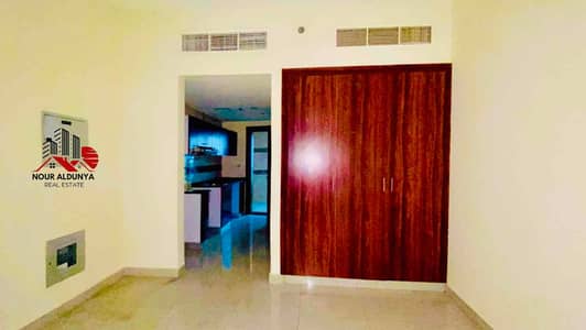 Studio for Rent in International City, Dubai - IMG_1821. jpg