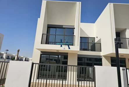 4 Bedroom Townhouse for Rent in Town Square, Dubai - CORNER UNIT/ SPACIOUS AND LARGE/ READY TO MOVE