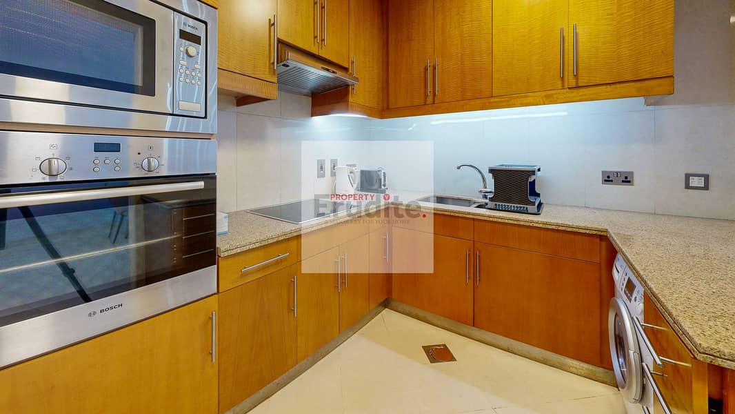2 Trident-Grand-Marina-View-07-Kitchen. jpg