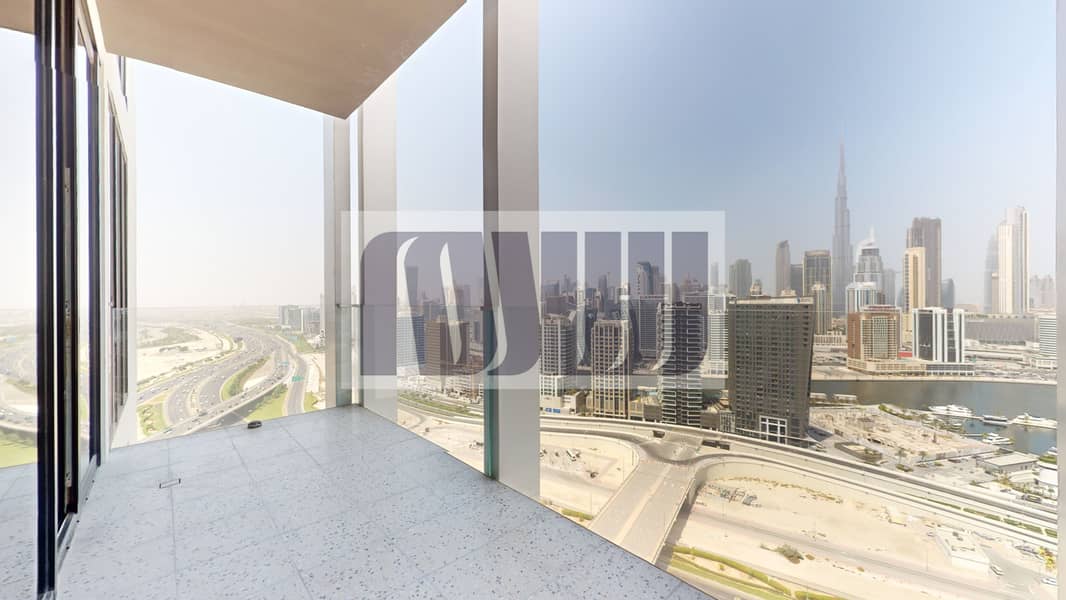 8 UPSIDE-Living-The-Modern-Burj-Khalifa-Views-09122023_152014. jpg