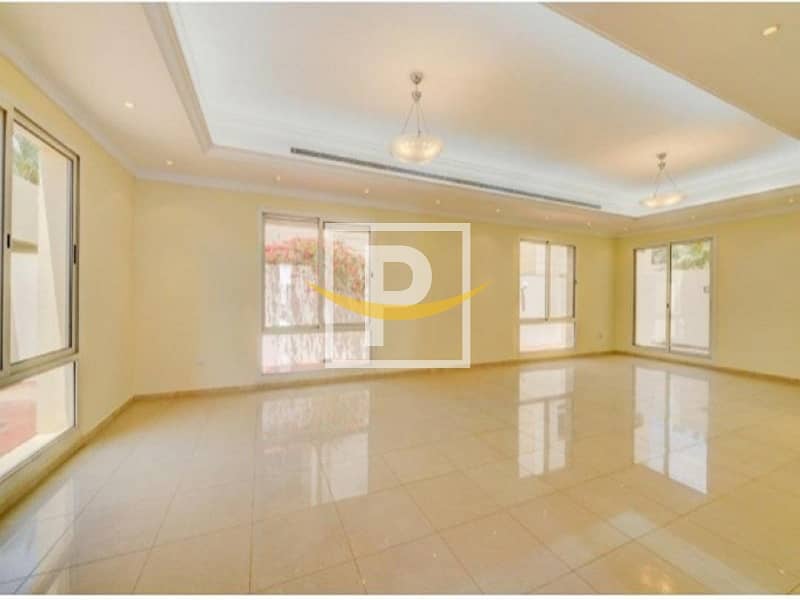 位于艾巴达住宅区 4 卧室的别墅 260000 AED - 12252485 位于艾巴达住宅区 4 卧室的别墅 260000 AED - 12252485