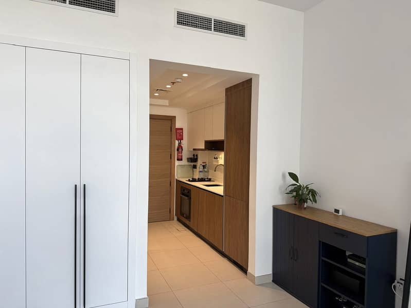 2 99baff17-64aa-48d0-8ead-3d78f660ab34. jpg