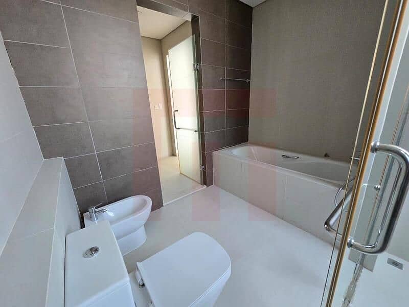 21 f2ae4cad-43c1-4638-918f-e1123c293dbf. jpg