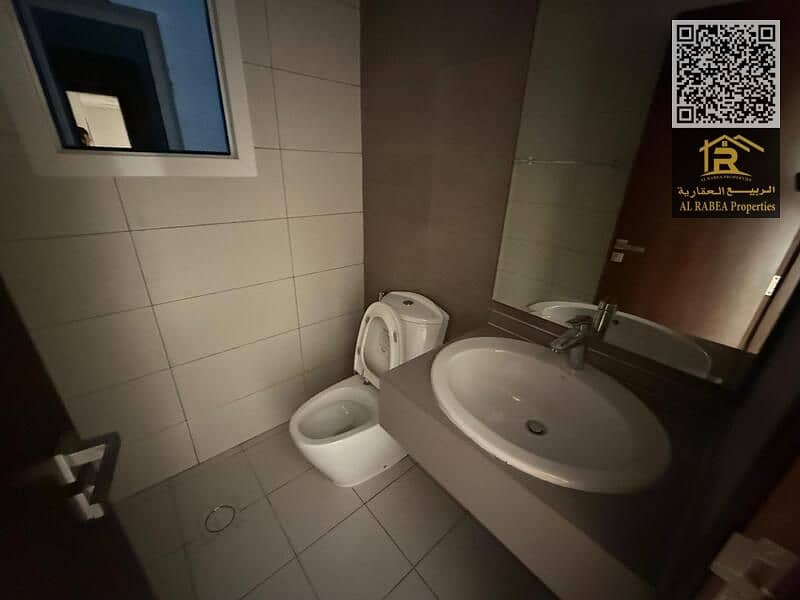 9 8f763dd5-6a60-4aaf-a18c-e76ddfee25d2. jpg