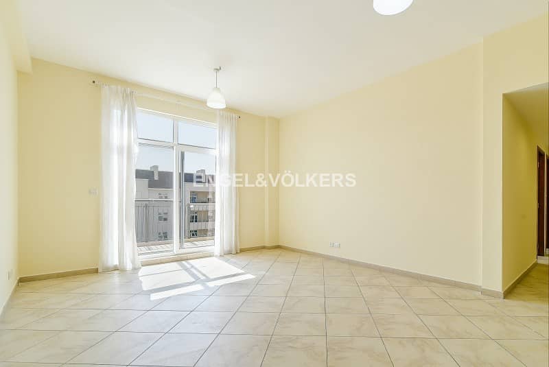 2 Store Rooms | Garden View | Close to Park