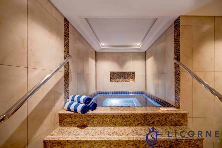 16 RCS+Jacuzzi. jpg