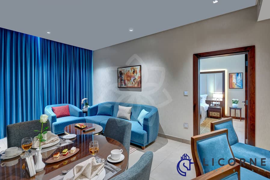 2 1+BR+-+Living+Area. jpg