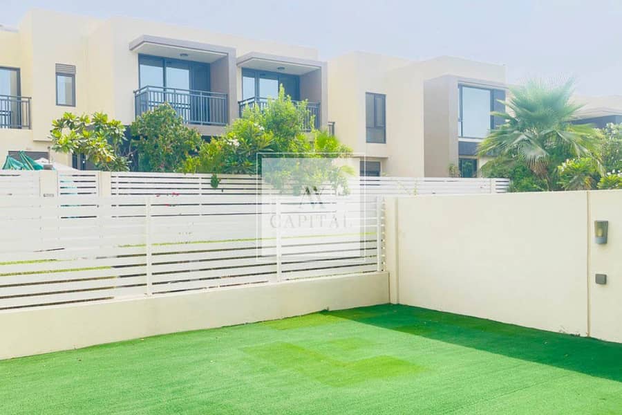 位于迪拜山庄，枫叶社区，枫叶2号公寓 3 卧室的联排别墅 240000 AED - 12254097