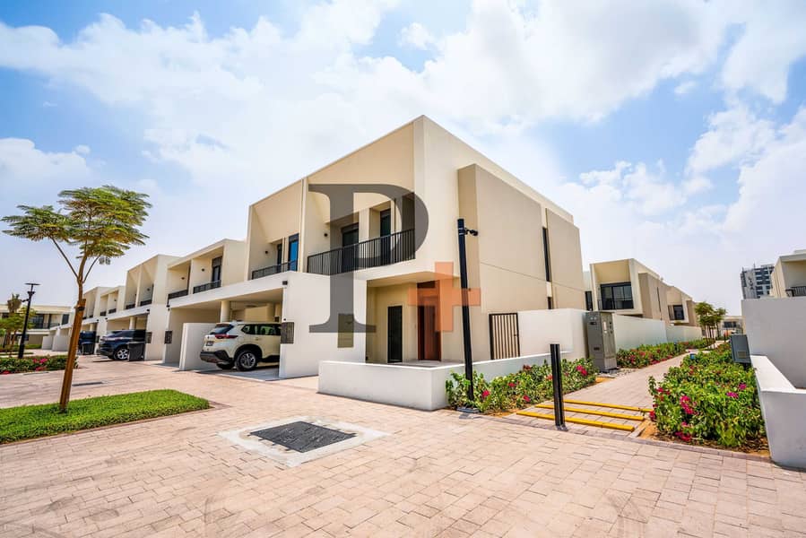 Таунхаус в Таун Сквер,Маха Таунхаусы, 4 cпальни, 200000 AED - 12254254 Таунхаус в Таун Сквер,Маха Таунхаусы, 4 cпальни, 200000 AED - 12254254