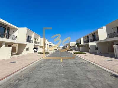 تاون هاوس 3 غرف نوم للايجار في تاون سكوير، دبي - 1. jpeg