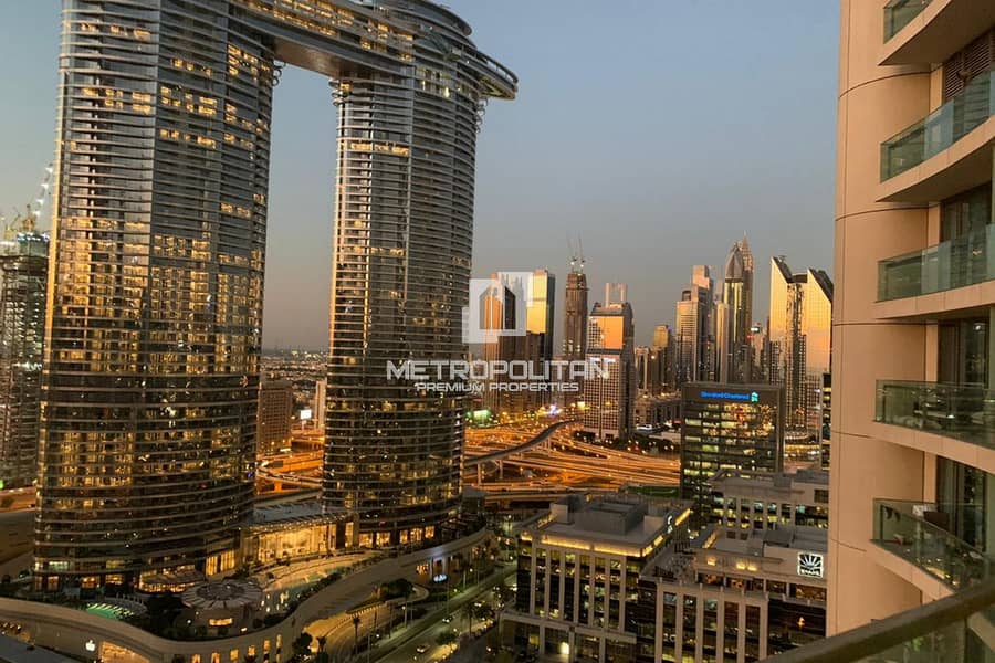 Квартира в Дубай Даунтаун,Бурж Виста,Бурдж Виста 1, 1 спальня, 2500000 AED - 12254839 Квартира в Дубай Даунтаун,Бурж Виста,Бурдж Виста 1, 1 спальня, 2500000 AED - 12254839