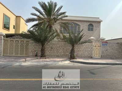 6 Bedroom Villa for Sale in Al Ramtha, Sharjah - photo_6037247464710457647_y. jpg