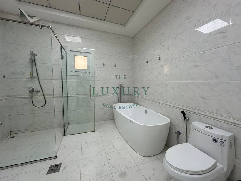 10 Independent_Villa___Private_Pool_Big_Garden-12. jpg