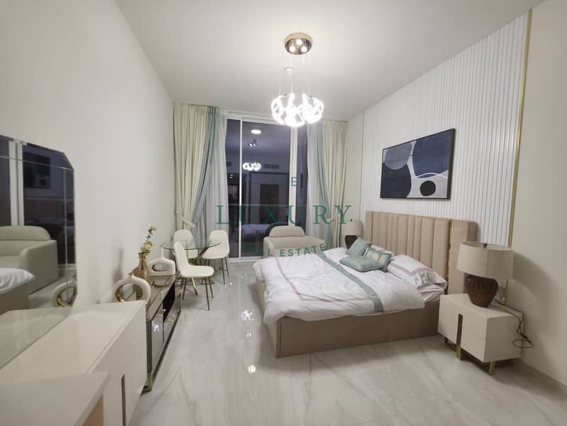 4 Modern___Furnished___High_Floor_with_Best_View-2. jpg