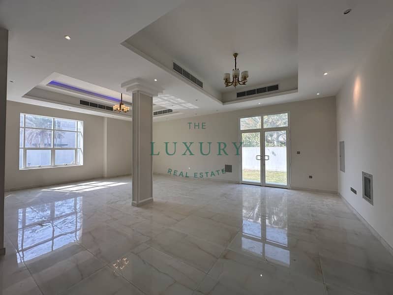 2 5BR-Modern_Villa-Prime_Location-Private_Pool-2. jpg