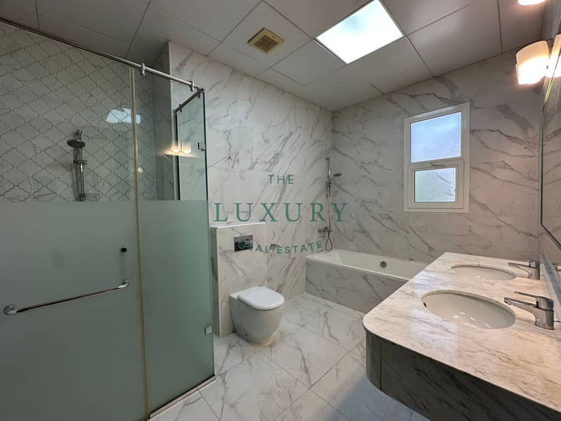 7 5BR-Modern_Villa-Prime_Location-Private_Pool-18. jpg