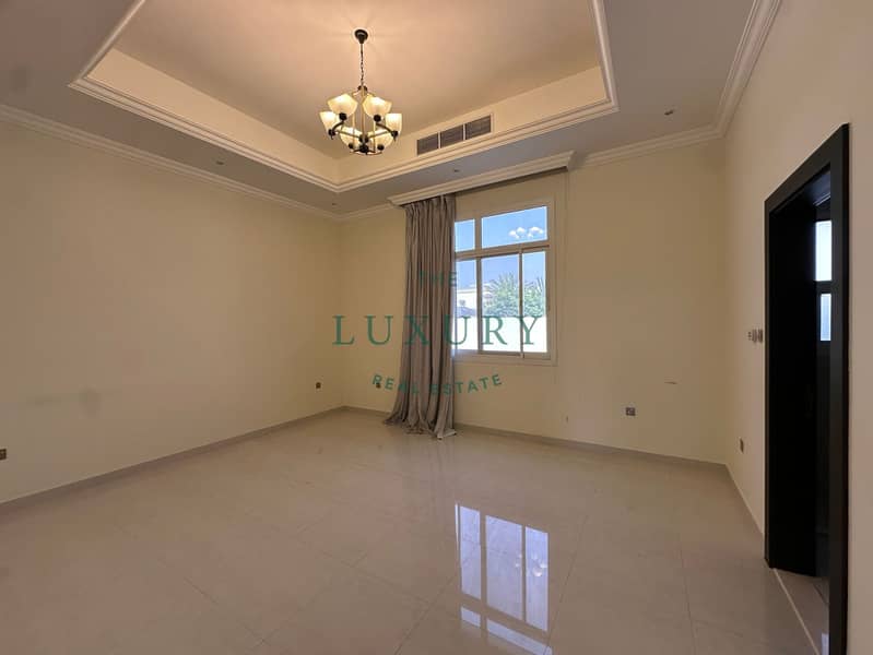 11 5BR-Modern_Villa-Prime_Location-Private_Pool-5. jpg