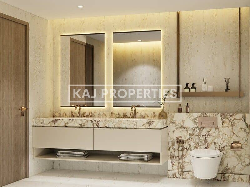 43 Master Bathroom 1. jpg