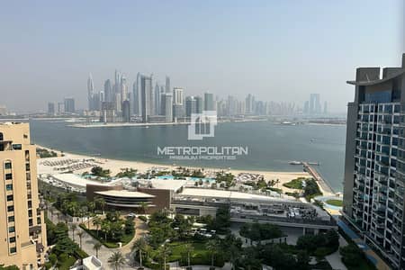 1 Bedroom Apartment for Sale in Palm Jumeirah, Dubai - Rare Unit| Upgraded Interiors| Extensive Sea Views