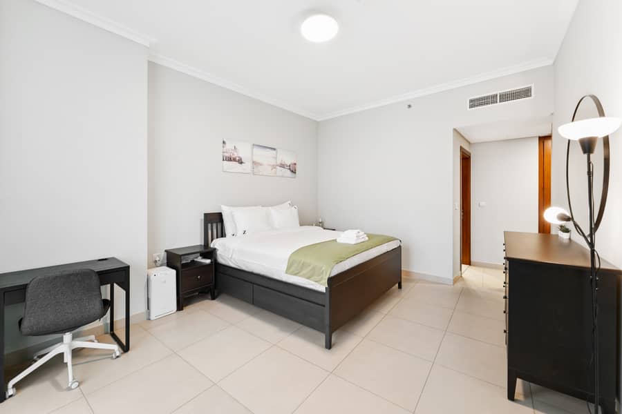 8 Spacious bedroom 3. jpg