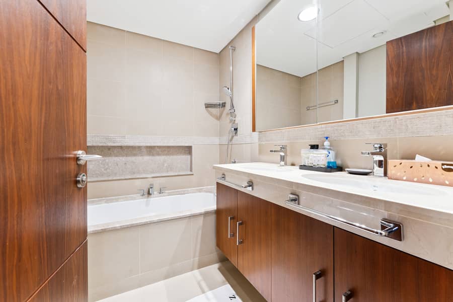 13 Toilet 3. jpg
